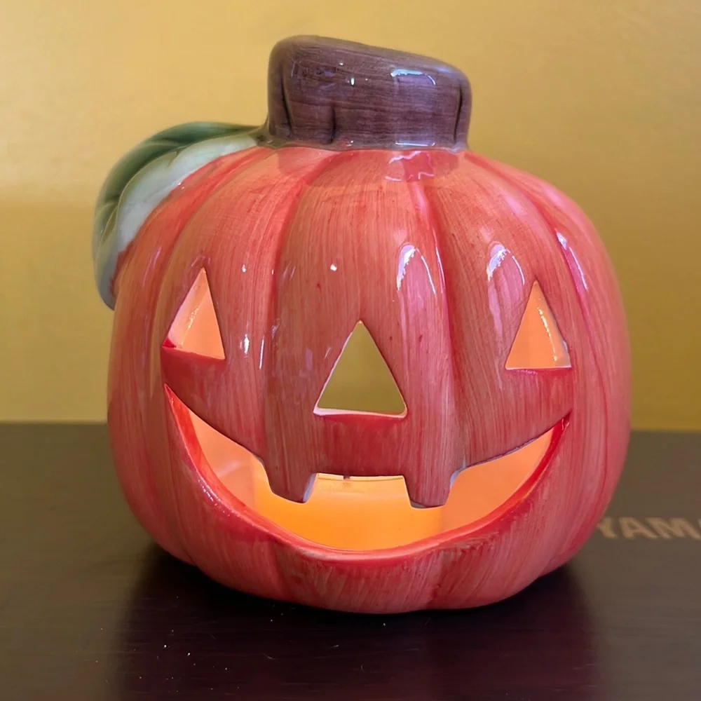 Jack o lantern candle holder - Picture 1 of 5